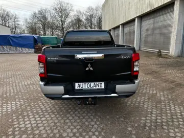 MITSUBISHI L200 Automat Top Doppelkabine 4WD 360 Kam AHK