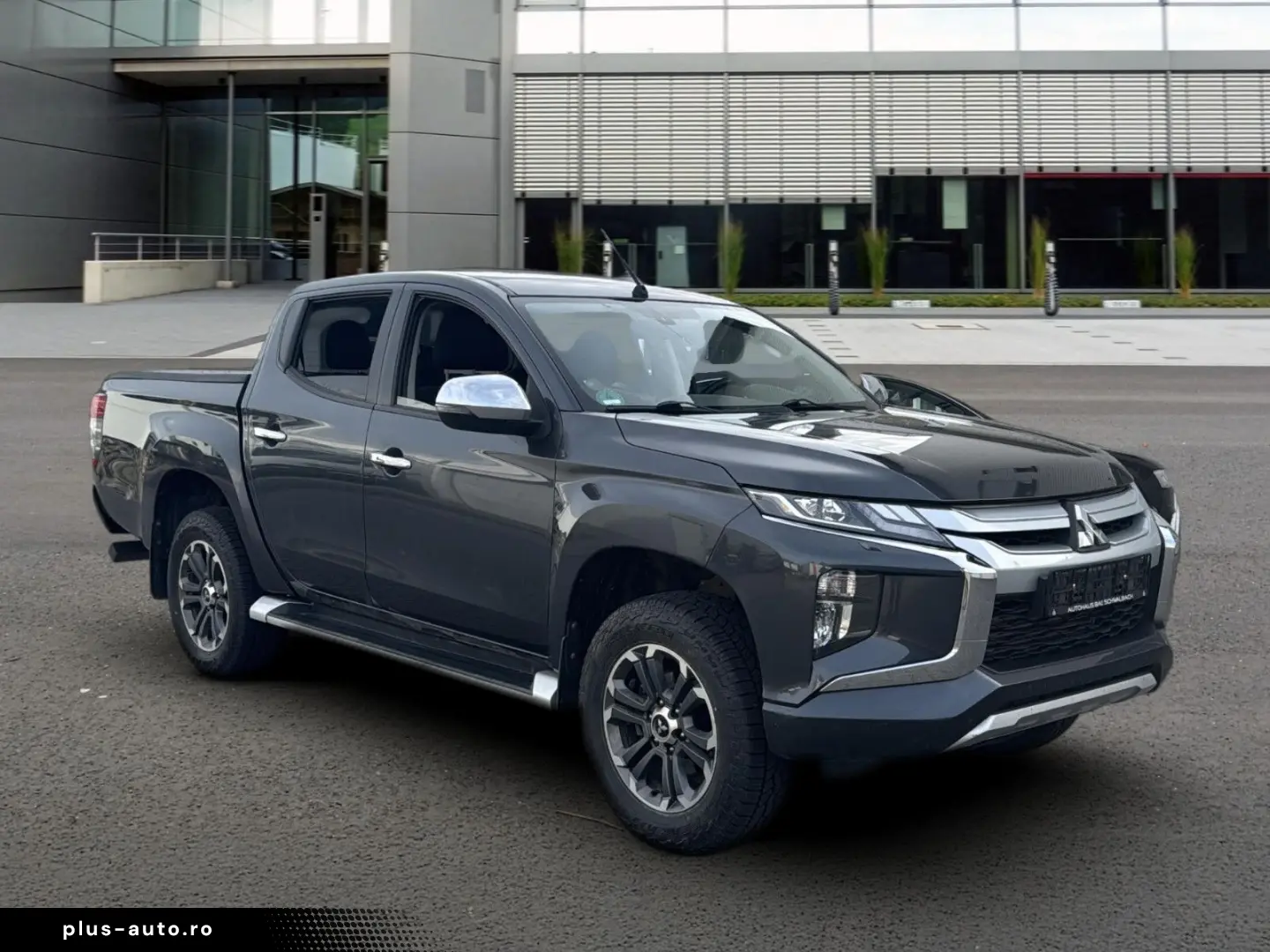 MITSUBISHI L200 Select Doppelkabine 4WD Automatik