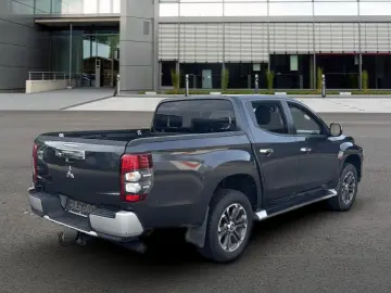 MITSUBISHI L200 Select Doppelkabine 4WD Automatik