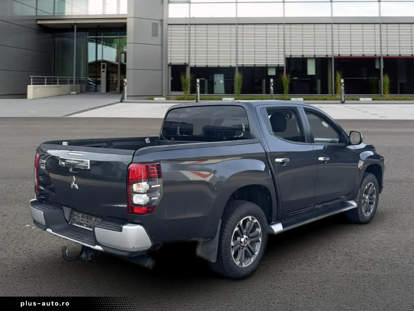 MITSUBISHI L200 Select Doppelkabine 4WD Automatik