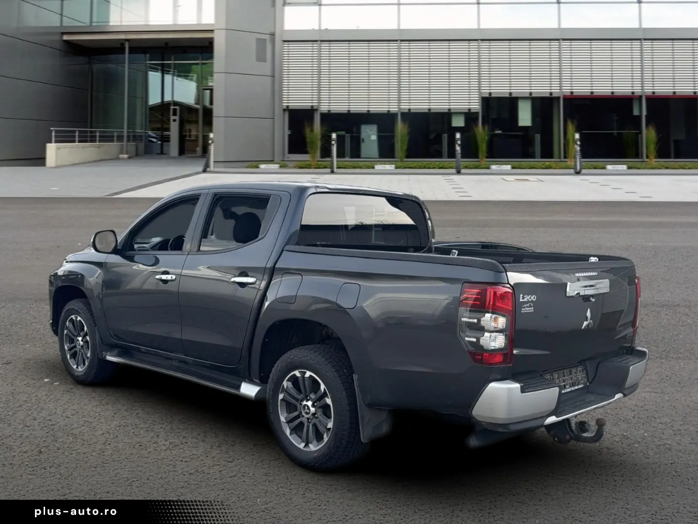 MITSUBISHI L200 Select Doppelkabine 4WD Automatik