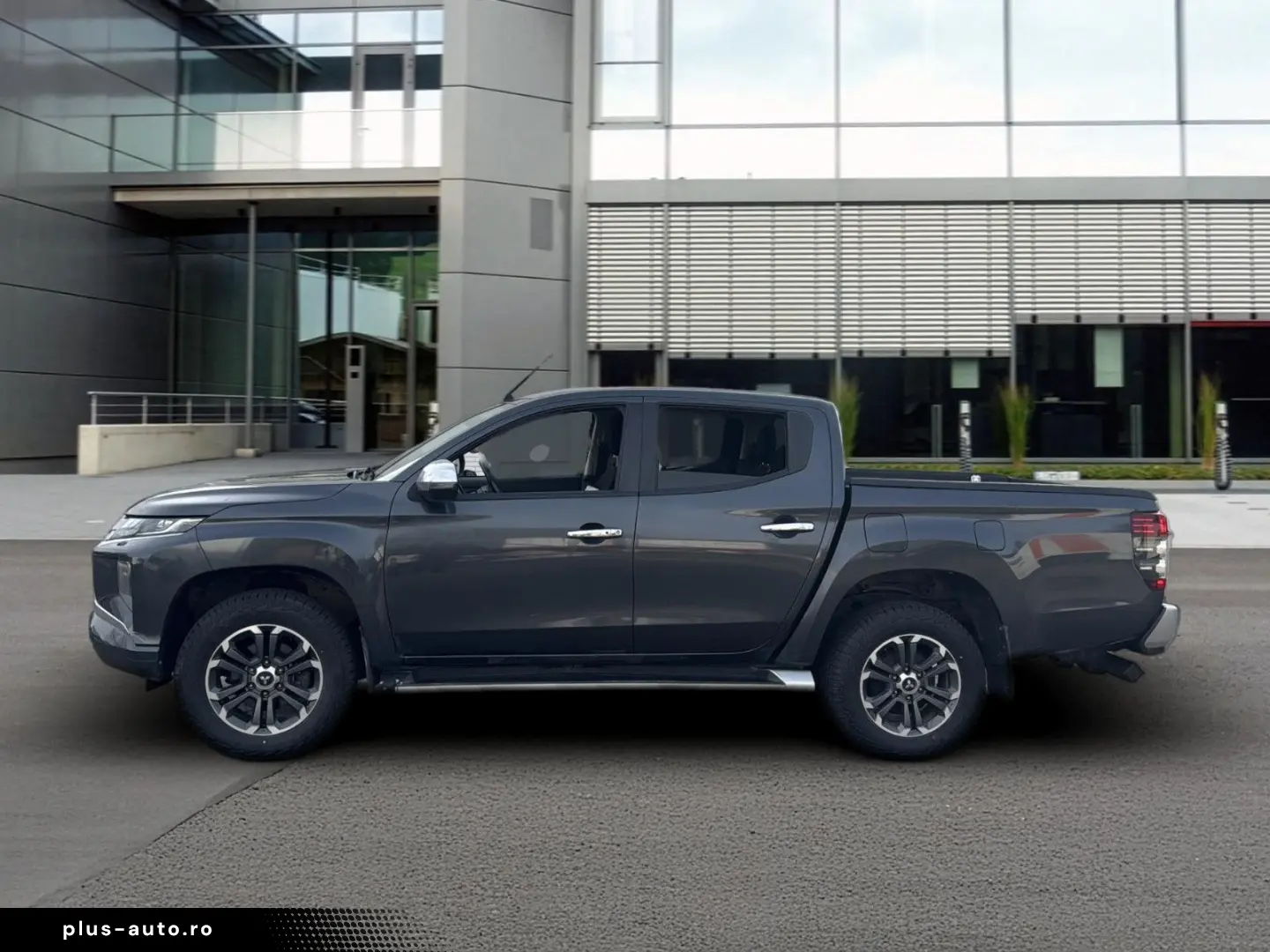 MITSUBISHI L200 Select Doppelkabine 4WD Automatik