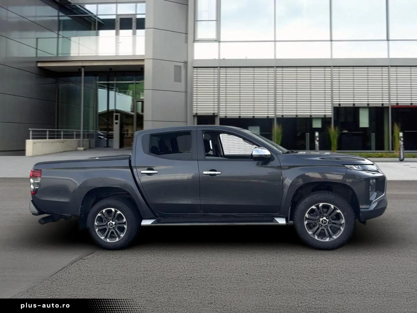 MITSUBISHI L200 Select Doppelkabine 4WD Automatik