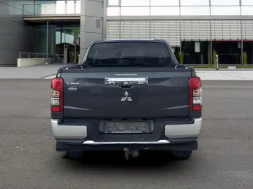 MITSUBISHI L200 Select Doppelkabine 4WD Automatik