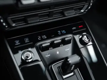 Porsche 992 Carrera Cabriolet TOP 1.HD DT. FZG LIFT BOSE