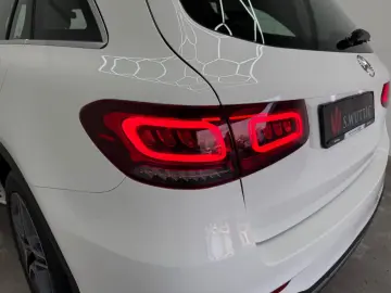 MERCEDES-BENZ GLC 220 d 4Matic