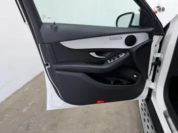 MERCEDES-BENZ GLC 220 d 4Matic