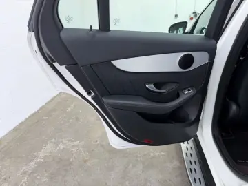 MERCEDES-BENZ GLC 220 d 4Matic