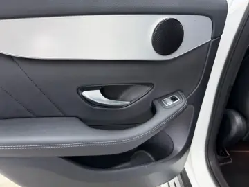 MERCEDES-BENZ GLC 220 d 4Matic