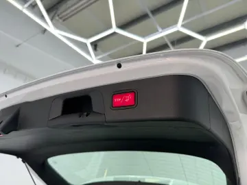 MERCEDES-BENZ GLC 220 d 4Matic