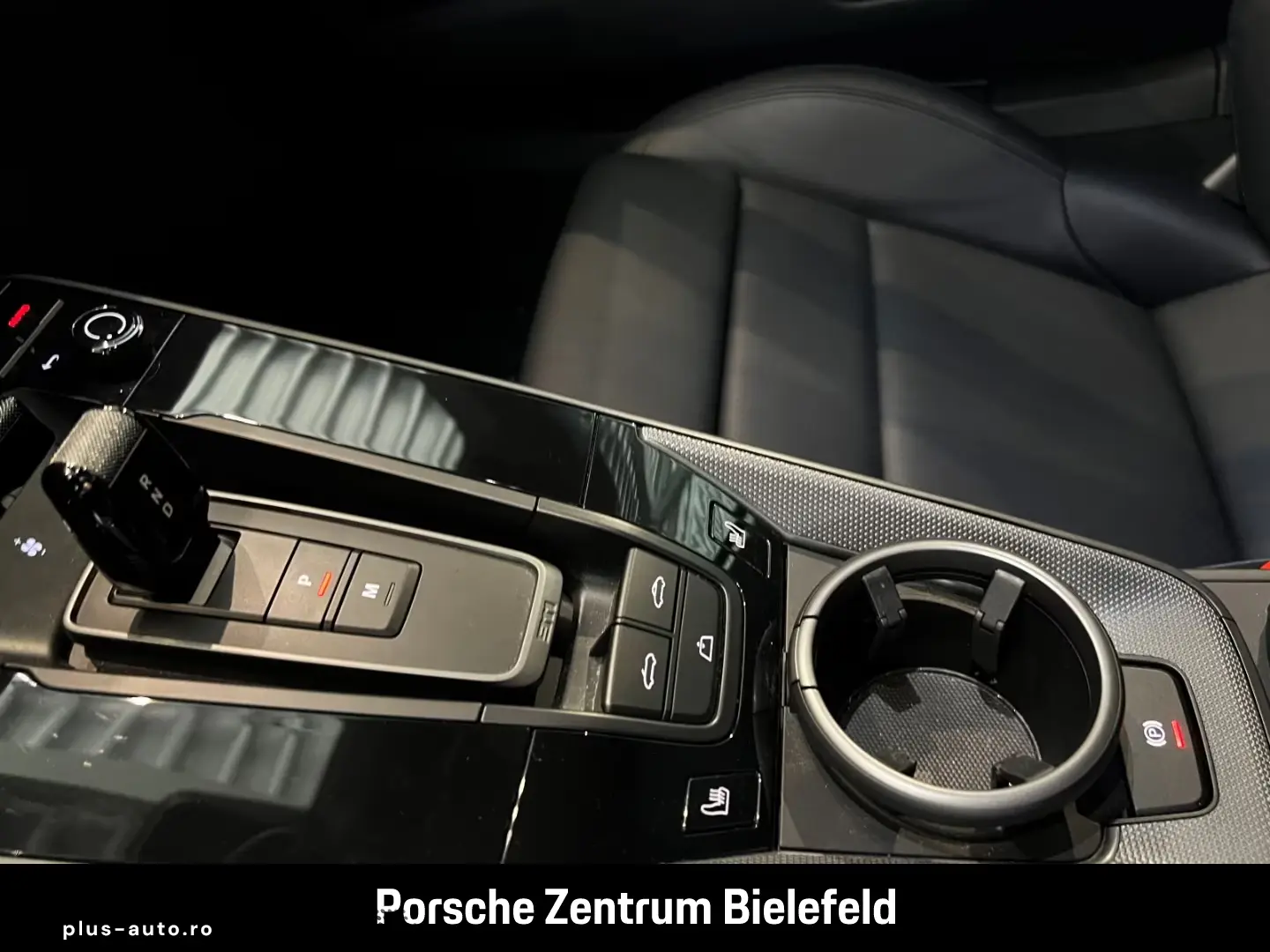 Porsche 992 911 Carrera Cabriolet Sportabgas BOSE 21-Zol