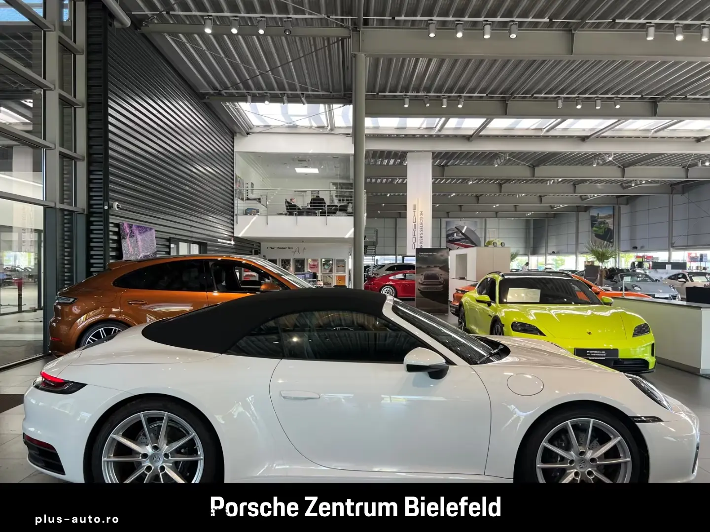 Porsche 992 911 Carrera Cabriolet Sportabgas BOSE 21-Zol