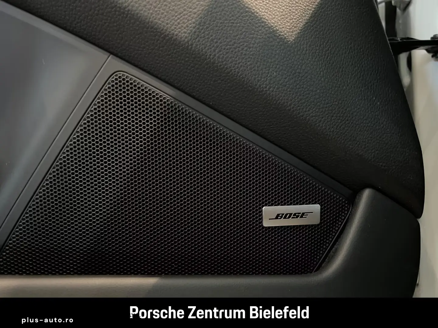 Porsche 992 911 Carrera Cabriolet Sportabgas BOSE 21-Zol