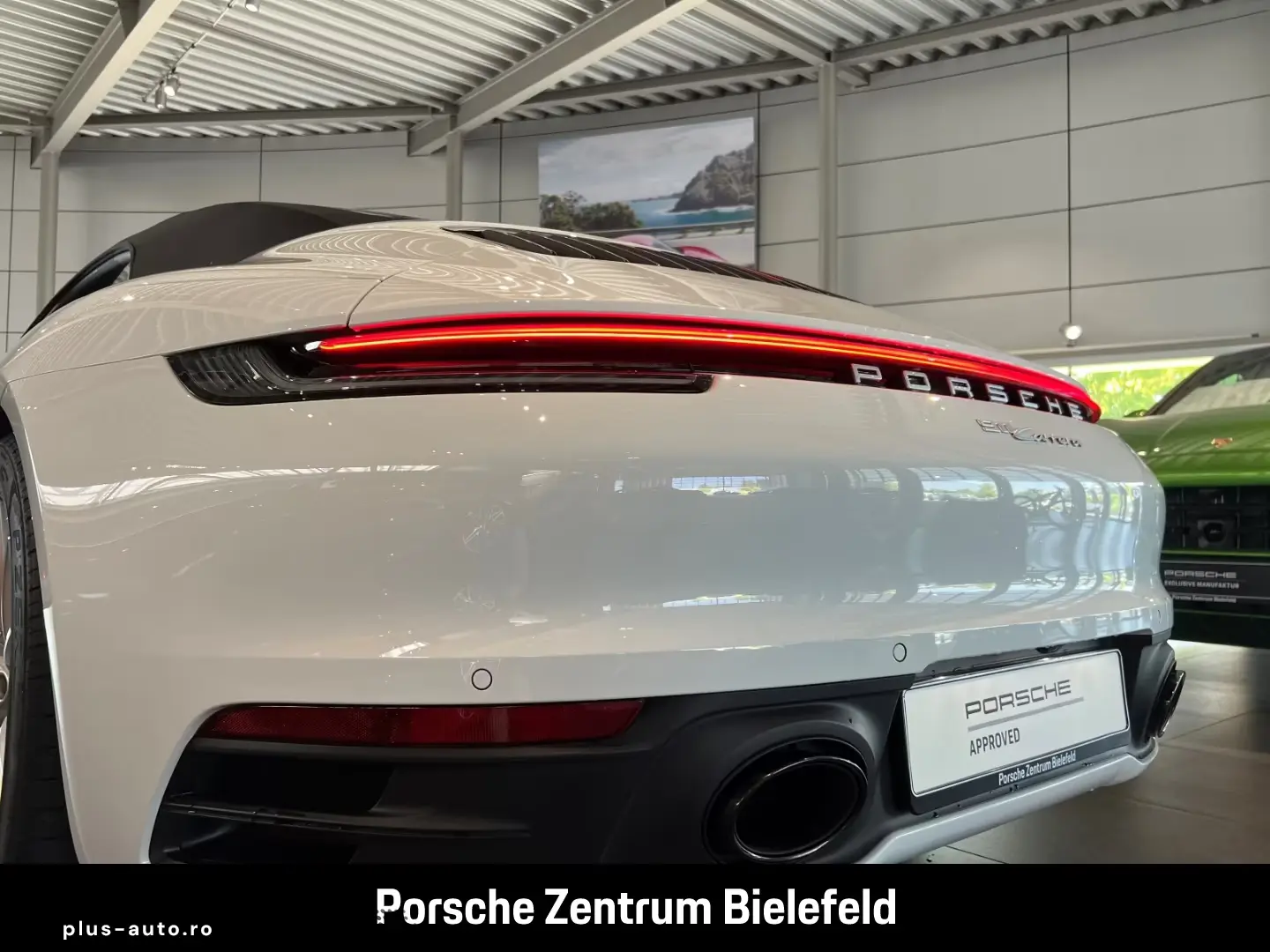 Porsche 992 911 Carrera Cabriolet Sportabgas BOSE 21-Zol