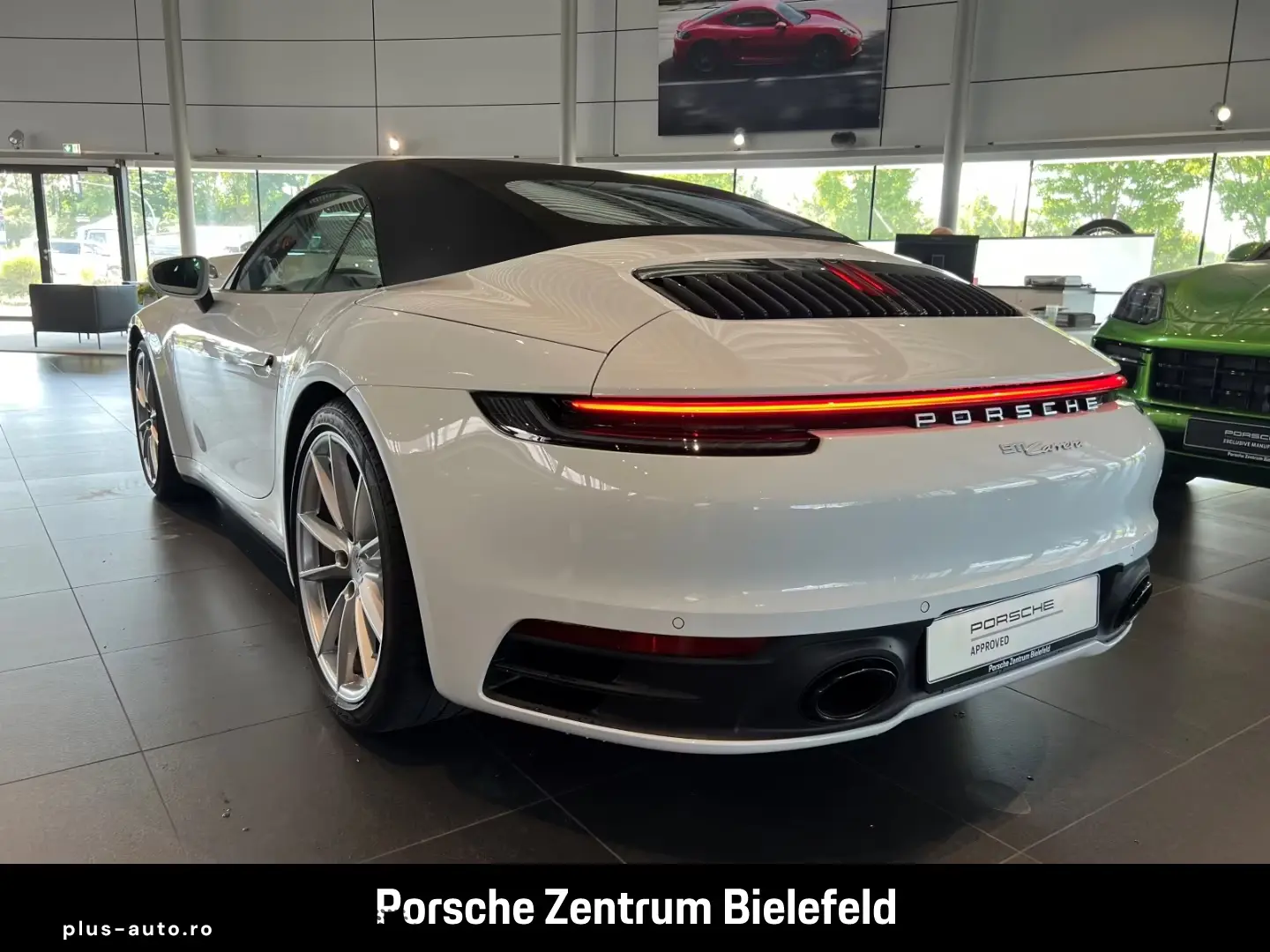 Porsche 992 911 Carrera Cabriolet Sportabgas BOSE 21-Zol