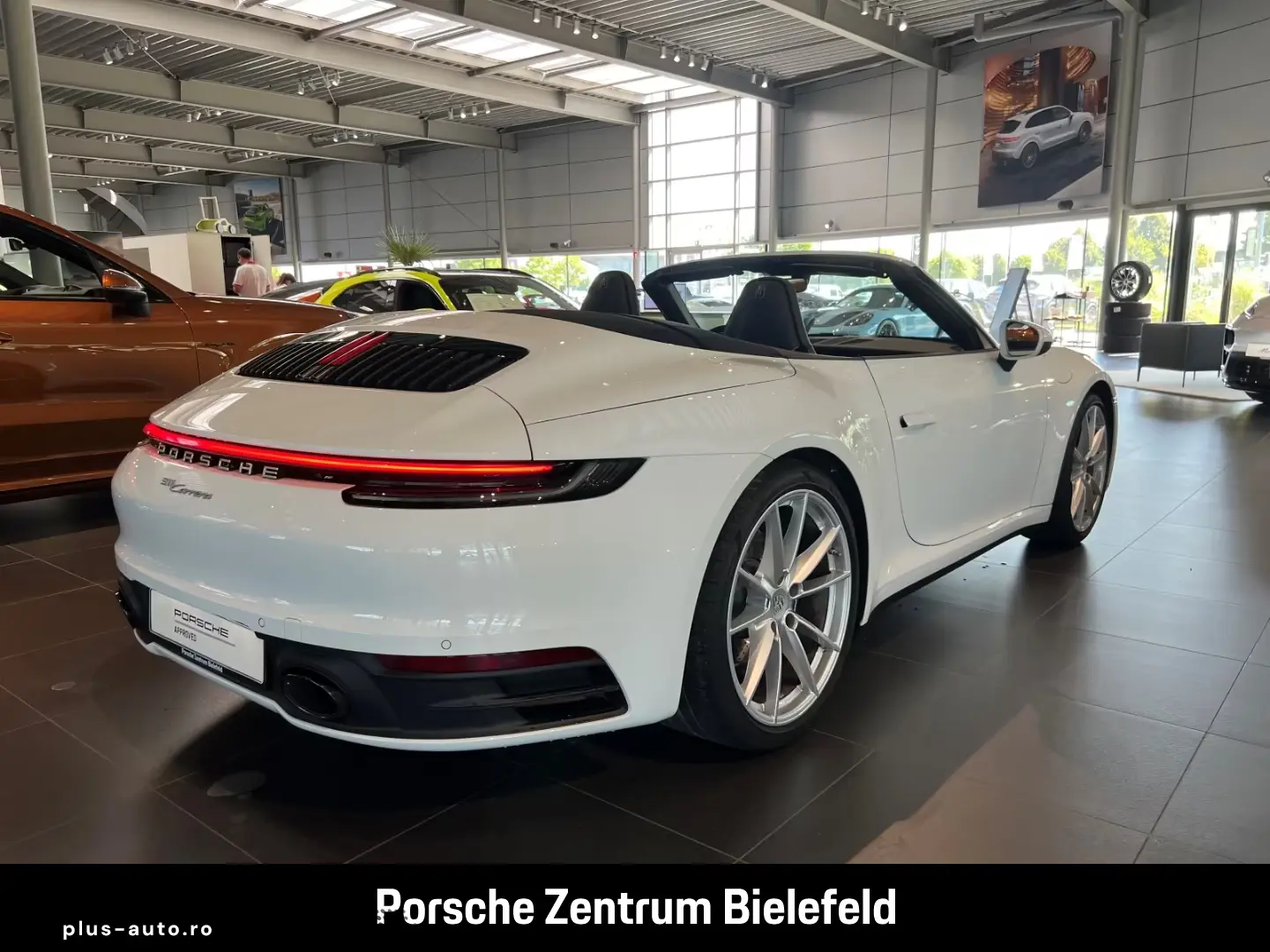 Porsche 992 911 Carrera Cabriolet Sportabgas BOSE 21-Zol