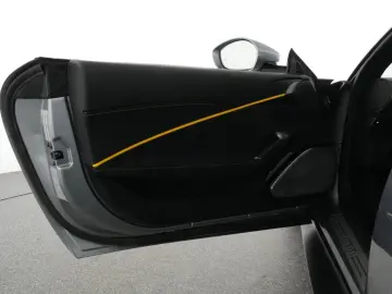 FERRARI Roma LED-Carbon Lenkrad - Surround View