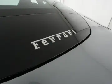 FERRARI Roma LED-Carbon Lenkrad - Surround View