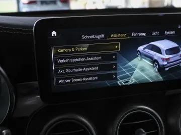 MERCEDES-BENZ GLC 300 de 4M AMG