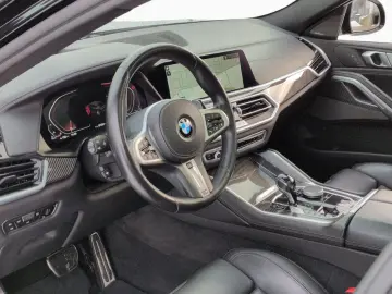 BMW X6 xDr40d MSpo H&K 360 AuxHeat Panoramic IntActSteering