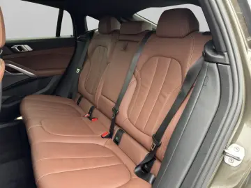 BMW X6 xDr40d MSpo DAProf 360 SoftClo DisplKey GestureC H&K