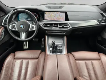 BMW X6 xDr40d MSpo DAProf 360 SoftClo DisplKey GestureC H&K