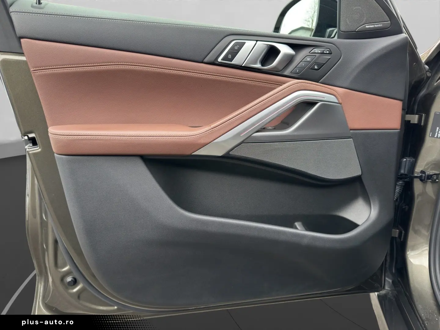 BMW X6 xDr40d MSpo DAProf 360 SoftClo DisplKey GestureC H&K