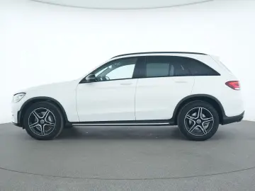 MERCEDES-BENZ GLC 220 d AMG Line
