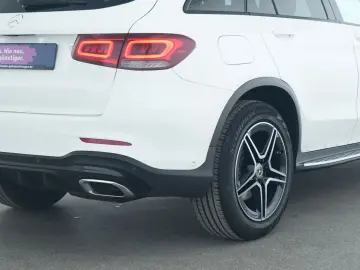 MERCEDES-BENZ GLC 220 d AMG Line