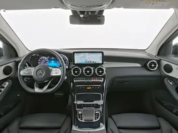 MERCEDES-BENZ GLC 220 d AMG Line