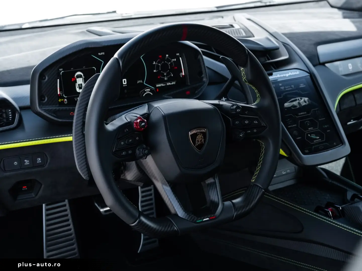 Lamborghini Revuelto