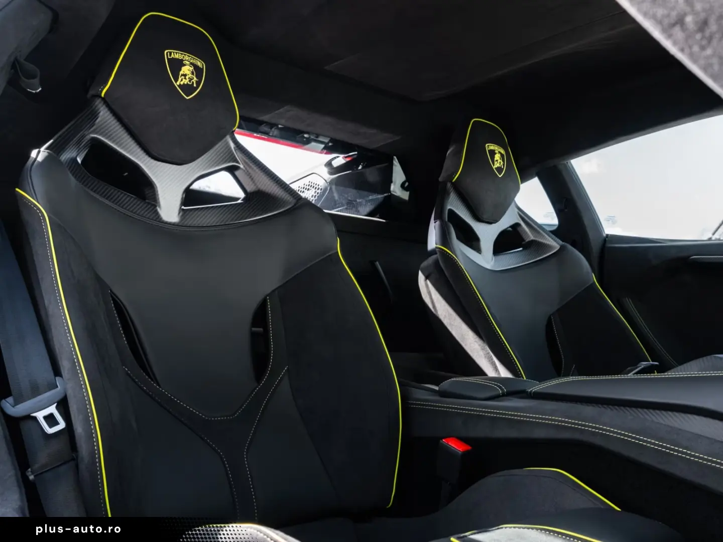 Lamborghini Revuelto