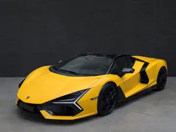 Lamborghini Revuelto