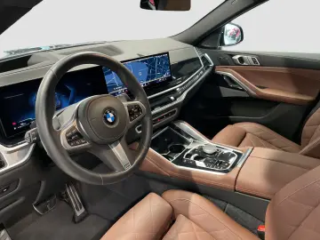 BMW X6 xDr30d MSpo VentilS Massage SoftClo DAPRof IcGlow 360