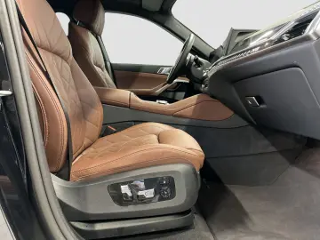 BMW X6 xDr30d MSpo VentilS Massage SoftClo DAPRof IcGlow 360