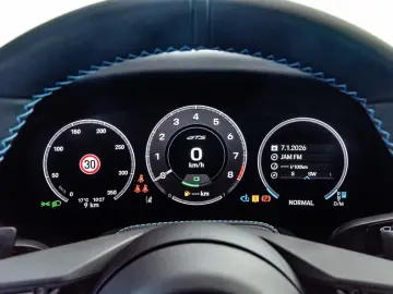 Porsche 992 911 Carrera 4 GTS Cabrio Burmester Rivierabl