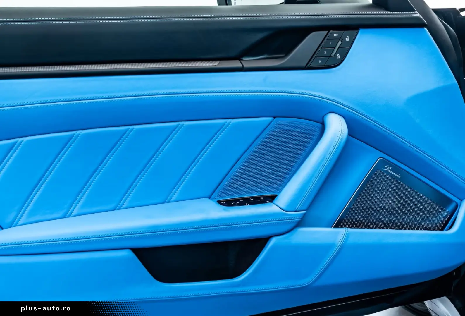 Porsche 992 911 Carrera 4 GTS Cabrio Burmester Rivierabl