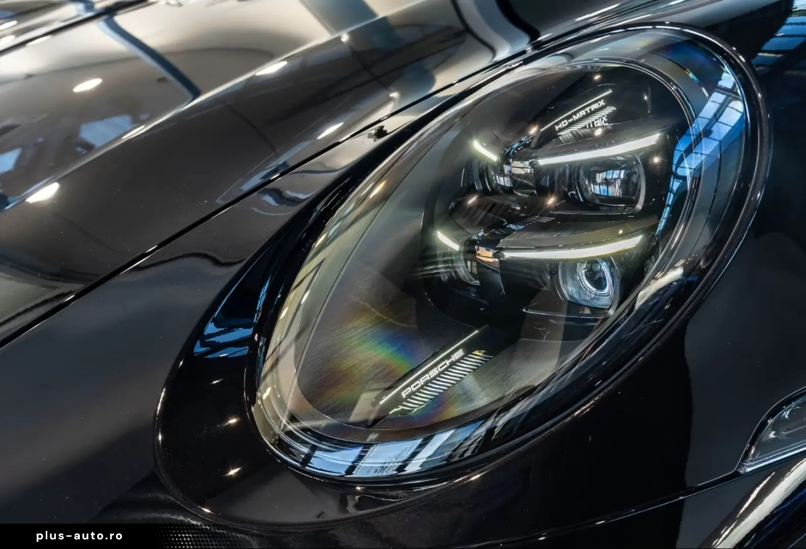 Porsche 992 911 Carrera 4 GTS Cabrio Burmester Rivierabl