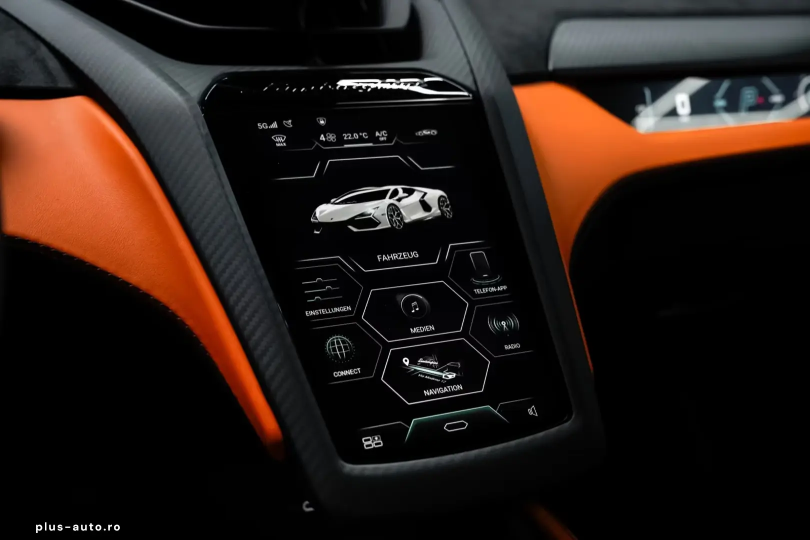 Lamborghini Revuelto