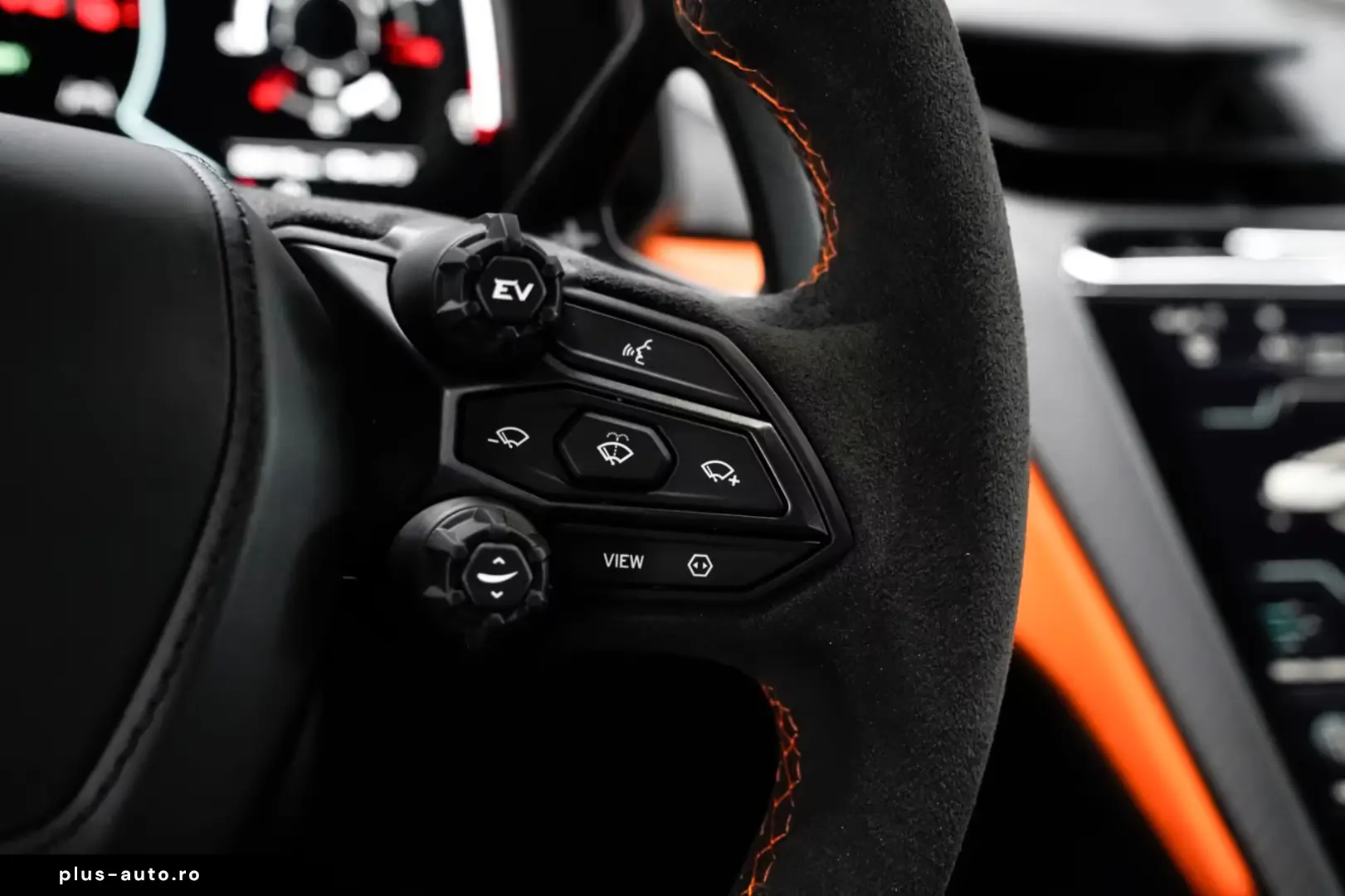 Lamborghini Revuelto