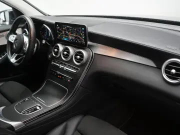 MERCEDES-BENZ GLC 300 d 4Matic