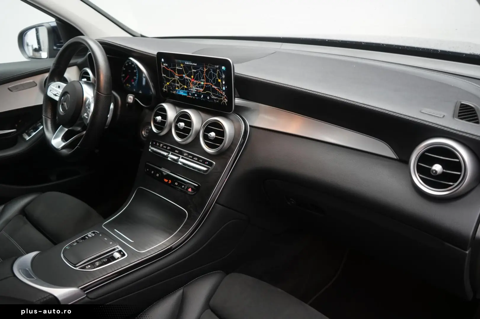 MERCEDES-BENZ GLC 300 d 4Matic