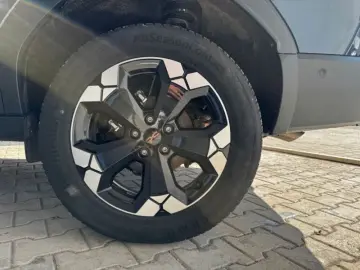 DACIA BIGSTER 1.2 TCe MHEV 130 4X4 Extreme