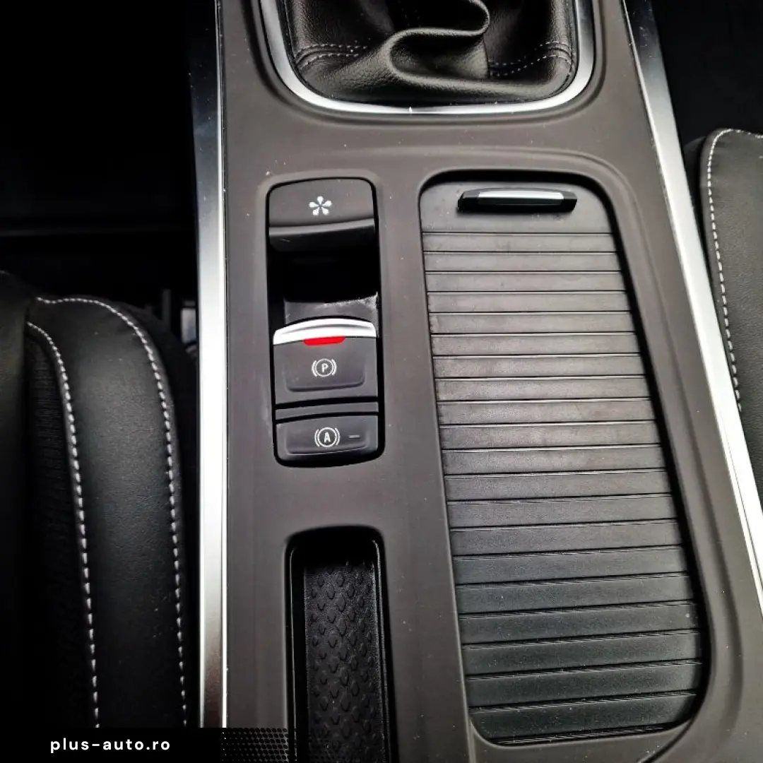 RENAULT MEGANE 1.3 TCe 140 GPF techno