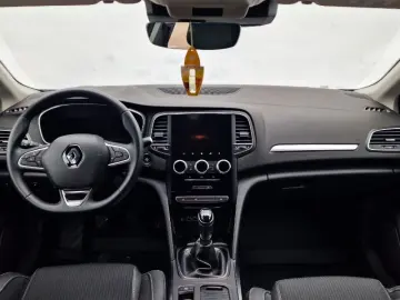RENAULT MEGANE 1.3 TCe 140 GPF techno