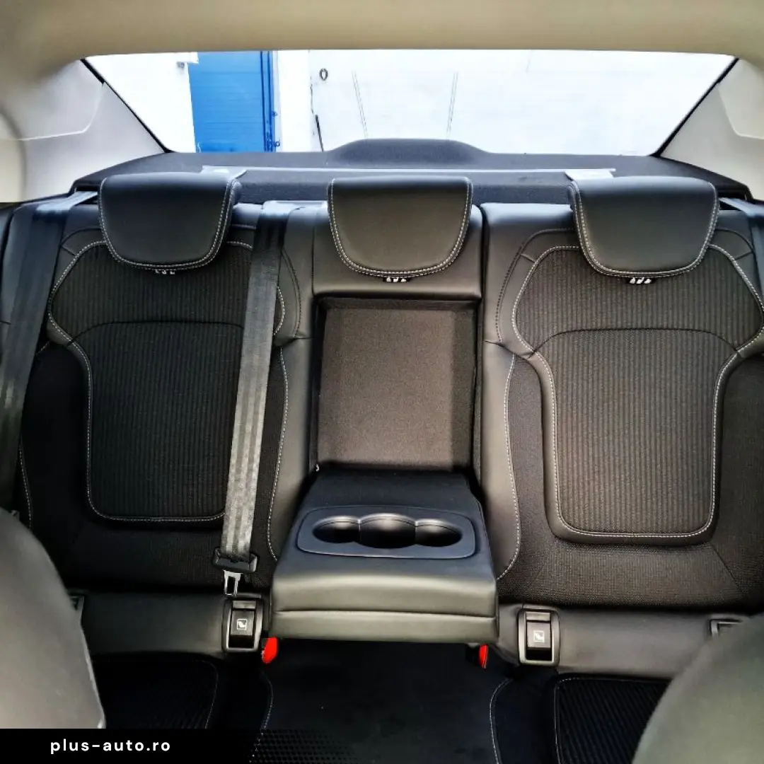 RENAULT MEGANE 1.3 TCe 140 GPF techno