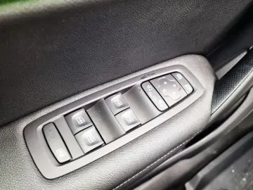 RENAULT MEGANE 1.3 TCe 140 GPF techno