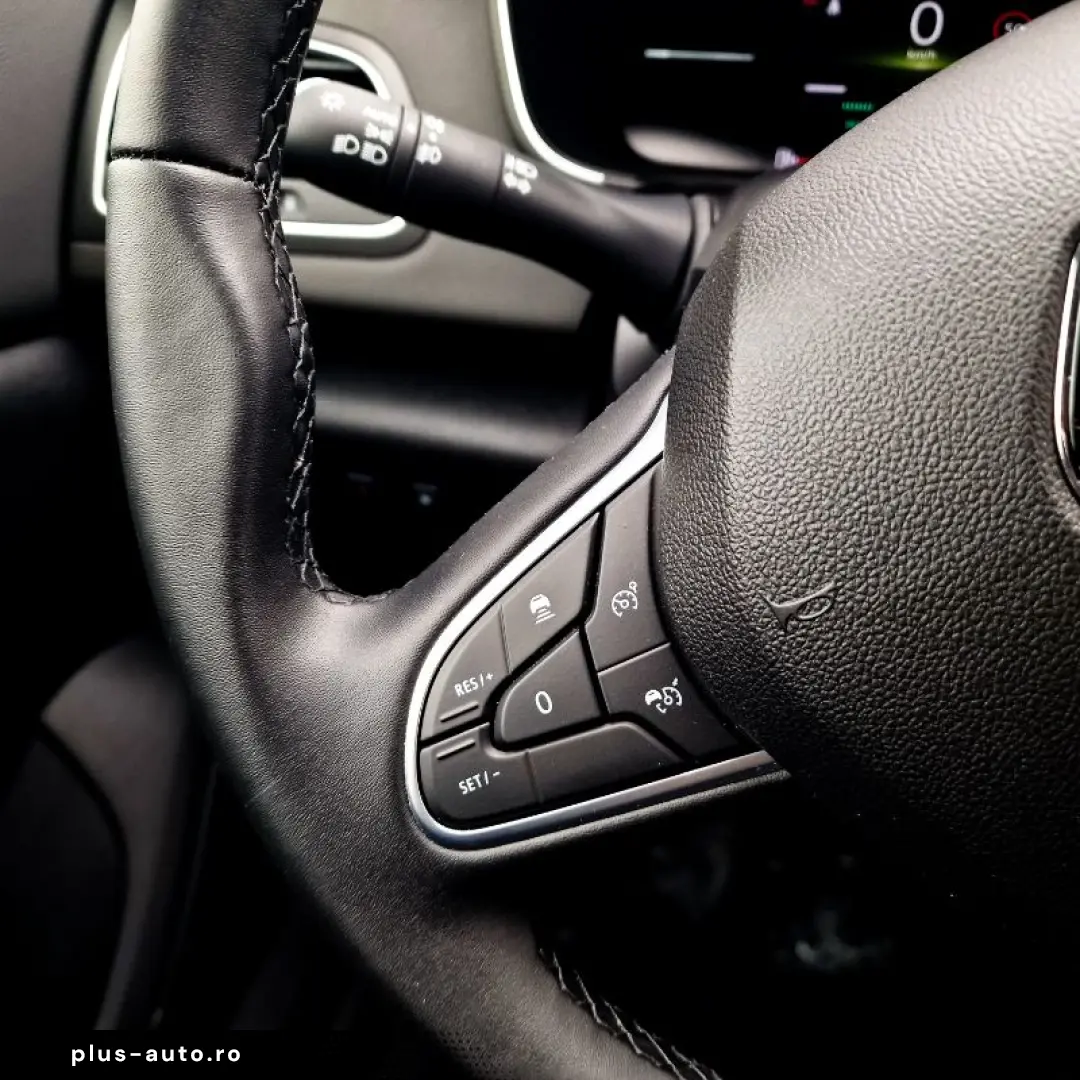 RENAULT MEGANE 1.3 TCe 140 GPF techno