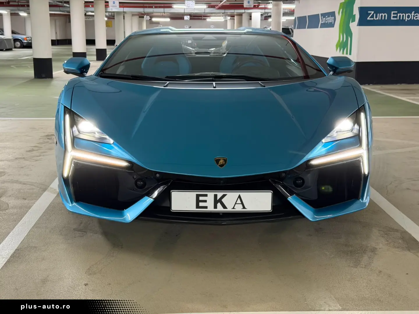 Lamborghini Revuelto