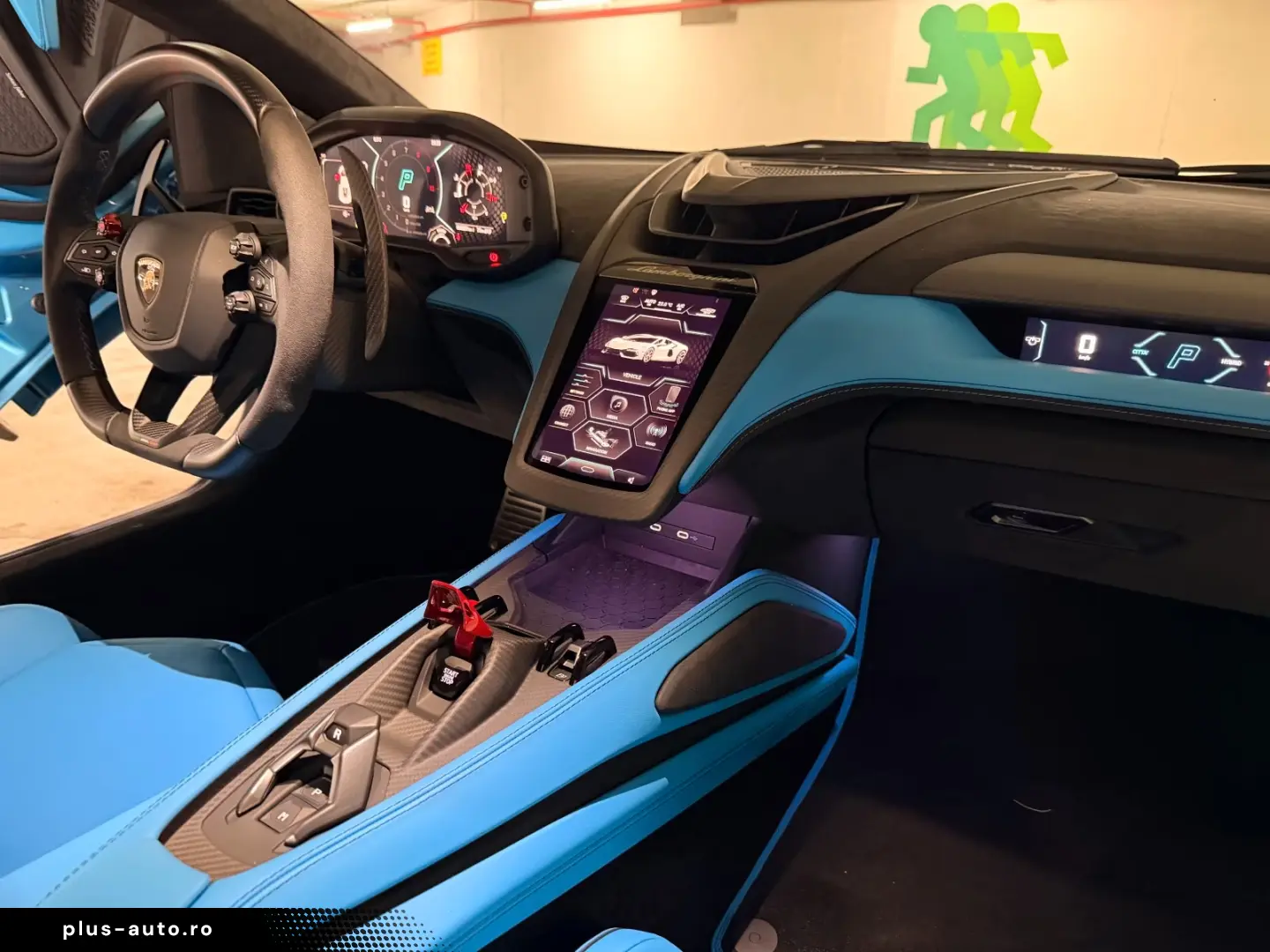 Lamborghini Revuelto